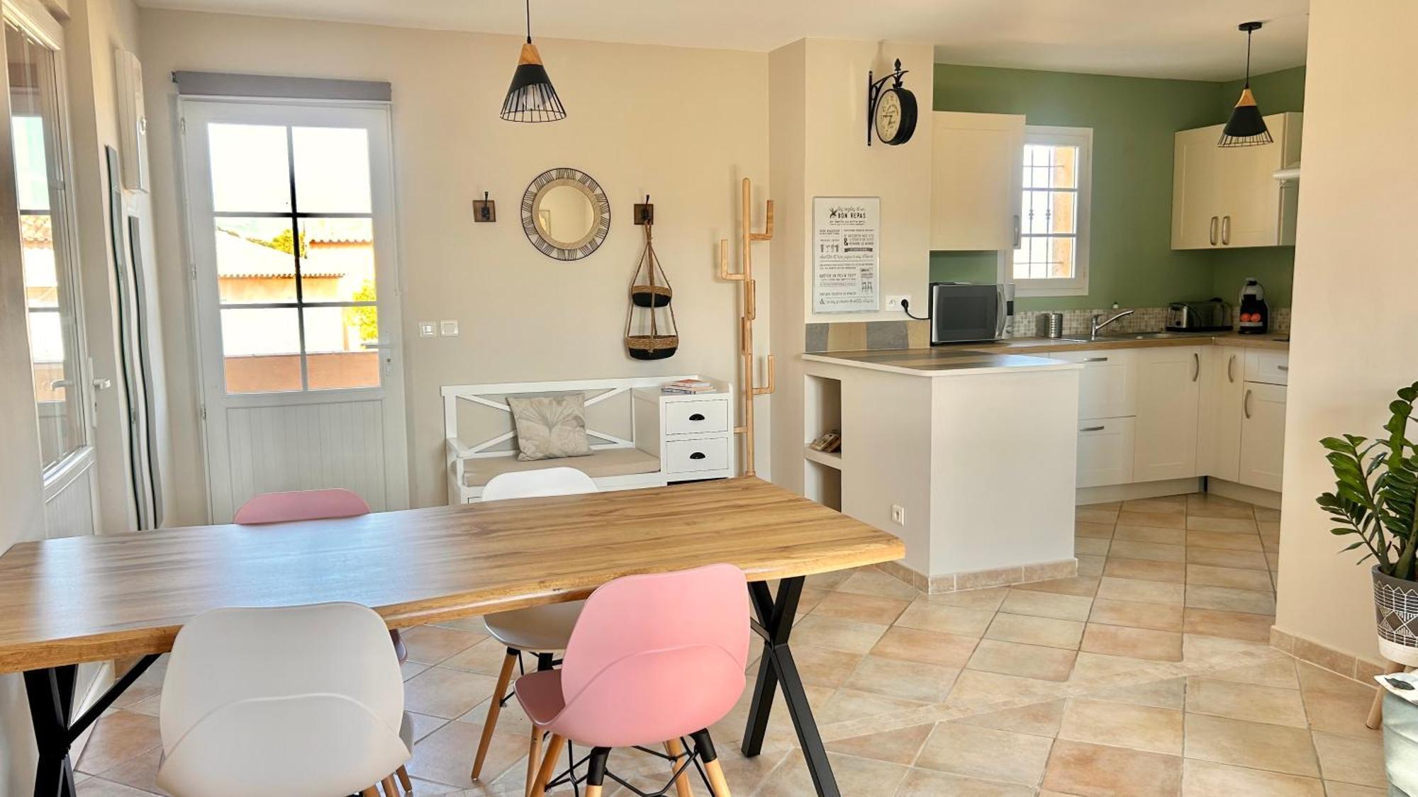 רוקברון-סור-ארז'נס 2 Hebergements - 10 Couchages - Parking, Piscine, Jacuzzi - Convivialite מראה חיצוני תמונה