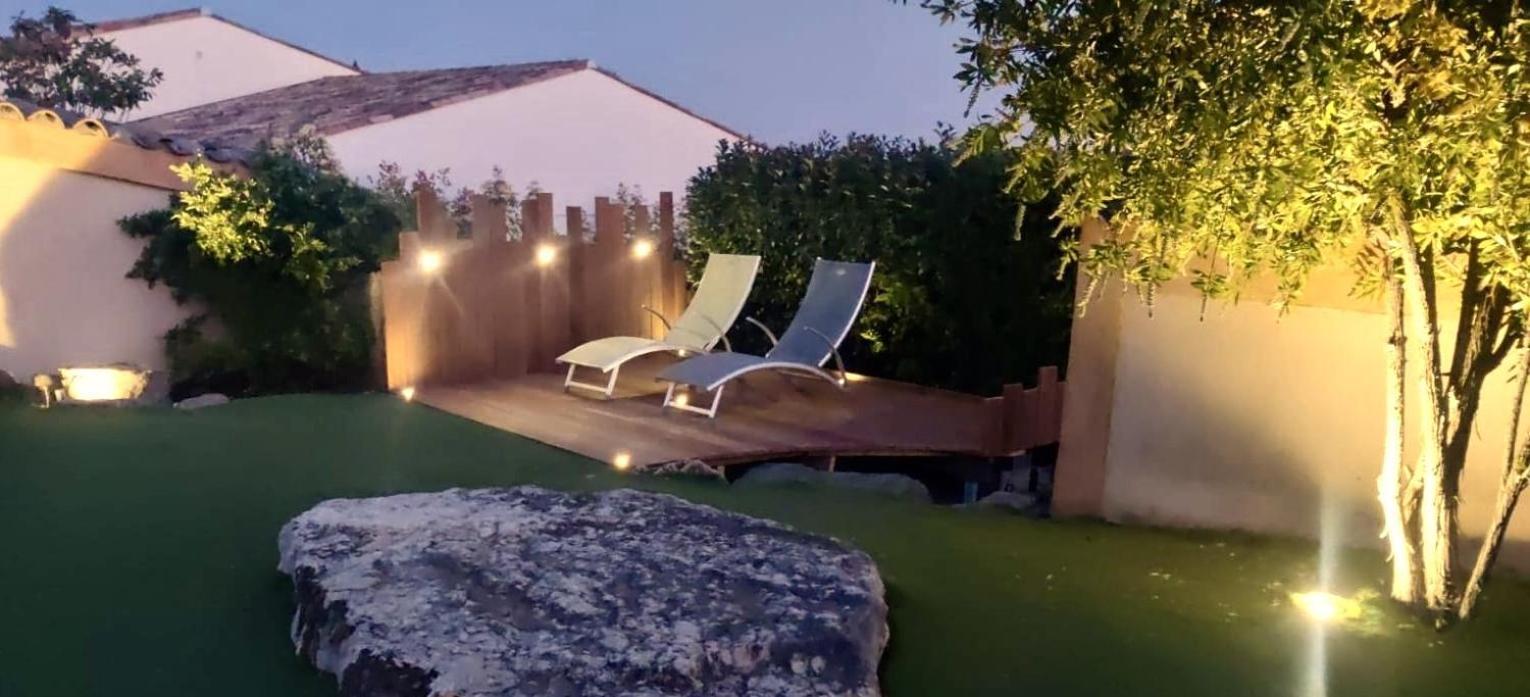 רוקברון-סור-ארז'נס 2 Hebergements - 10 Couchages - Parking, Piscine, Jacuzzi - Convivialite מראה חיצוני תמונה