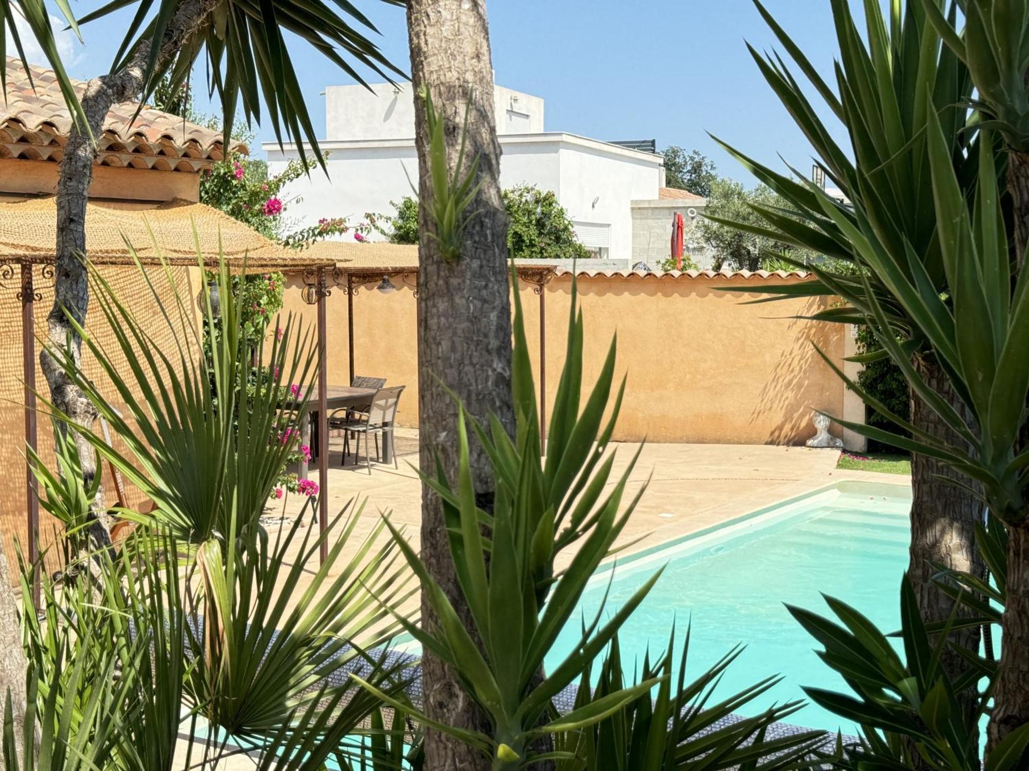 רוקברון-סור-ארז'נס 2 Hebergements - 10 Couchages - Parking, Piscine, Jacuzzi - Convivialite מראה חיצוני תמונה