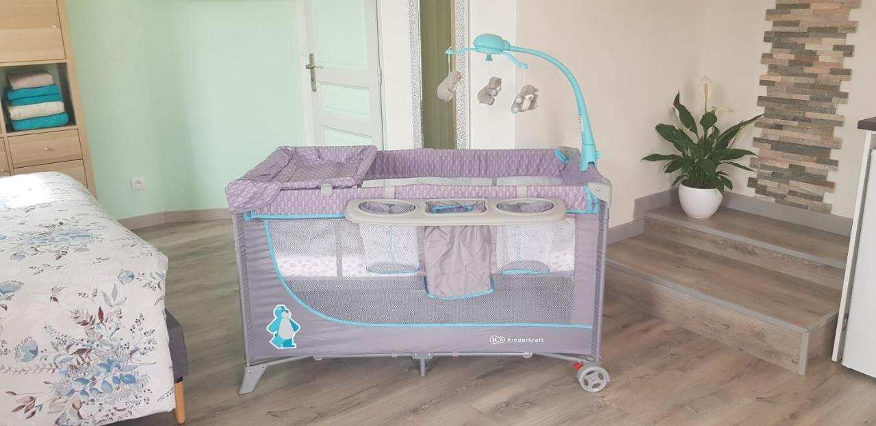 רוקברון-סור-ארז'נס 2 Hebergements - 10 Couchages - Parking, Piscine, Jacuzzi - Convivialite מראה חיצוני תמונה
